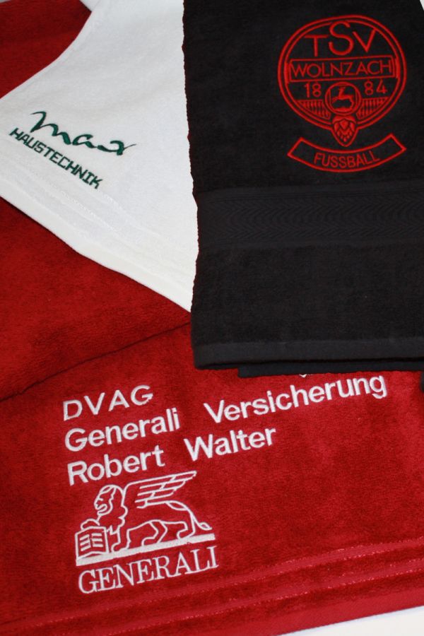 Professionelle Personalisierung, Veredelung und Bestickung  von Textilien aller Art und Aufnähern